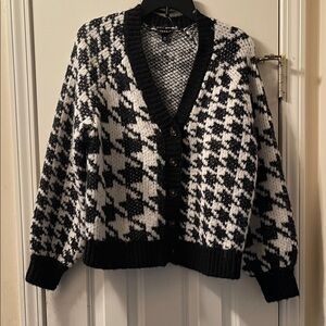 Torrid Black and White Houndstooth Cardigan